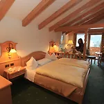 Cesa Tyrol 4* Canazei