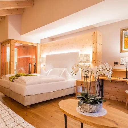 Cesa Tyrol Hotel
