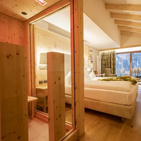 瑟萨蒂罗尔酒店 酒店 4*