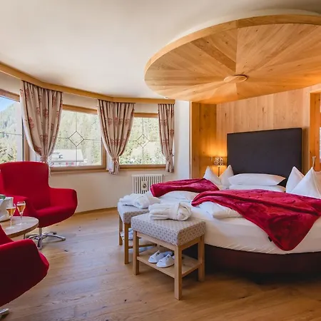 Cesa Tyrol Hotel