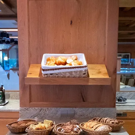 Hotel Cesa Tyrol Canazei