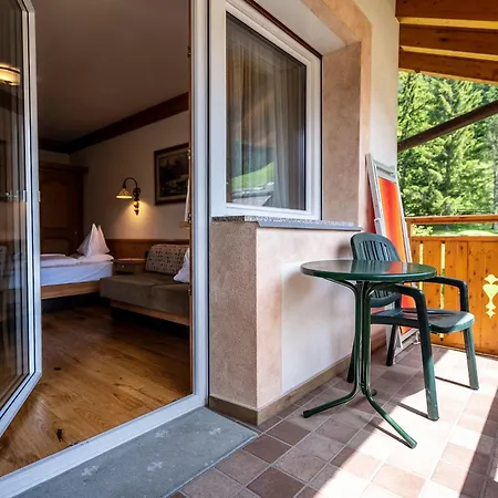 Hotel Cesa Tyrol 4*