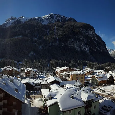 Cesa Tyrol Canazei
