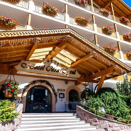 Cesa Tyrol 4*
