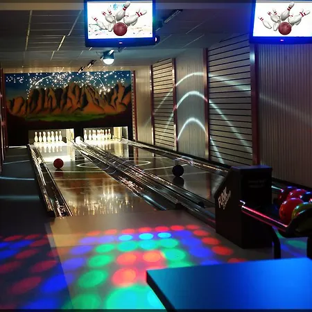 瑟萨蒂罗尔酒店