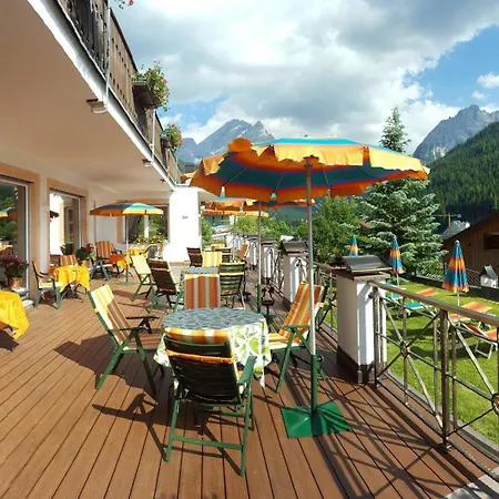 Cesa Tyrol 4* Canazei