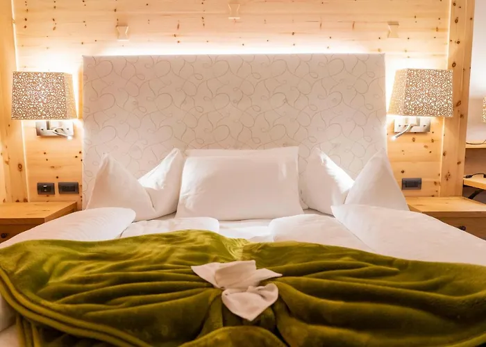 瑟萨蒂罗尔酒店 卡纳泽伊