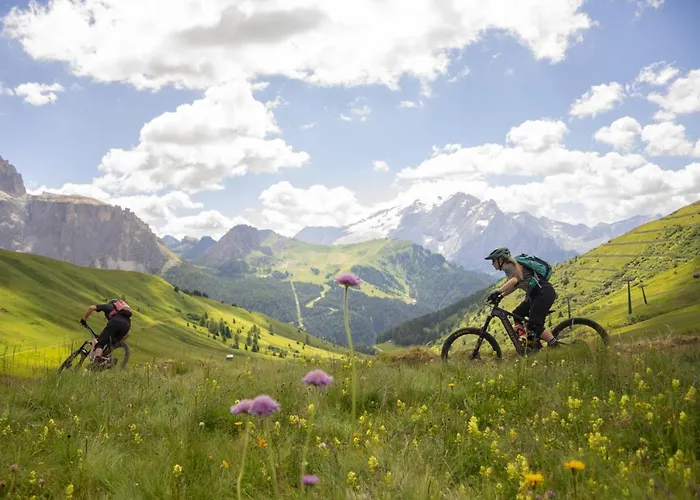 瑟萨蒂罗尔酒店 4*