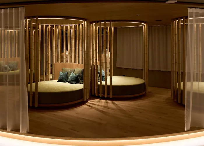 ホテル Cesa Tyrol