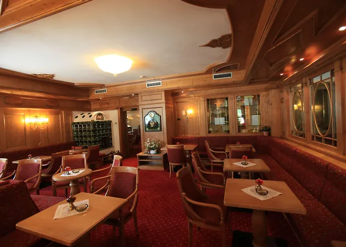 瑟萨蒂罗尔酒店