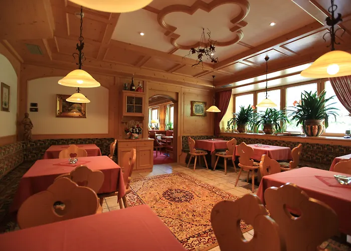 Hotel Cesa Tyrol Canazei