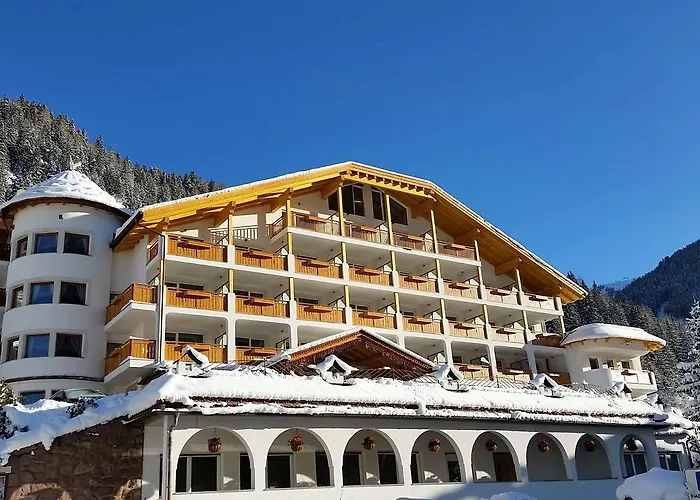 Cesa Tyrol ホテル カナツェーイ