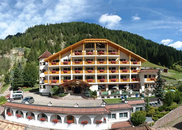 Hotel Cesa Tyrol Canazei