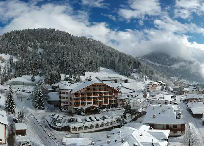 Cesa Tyrol Hotel